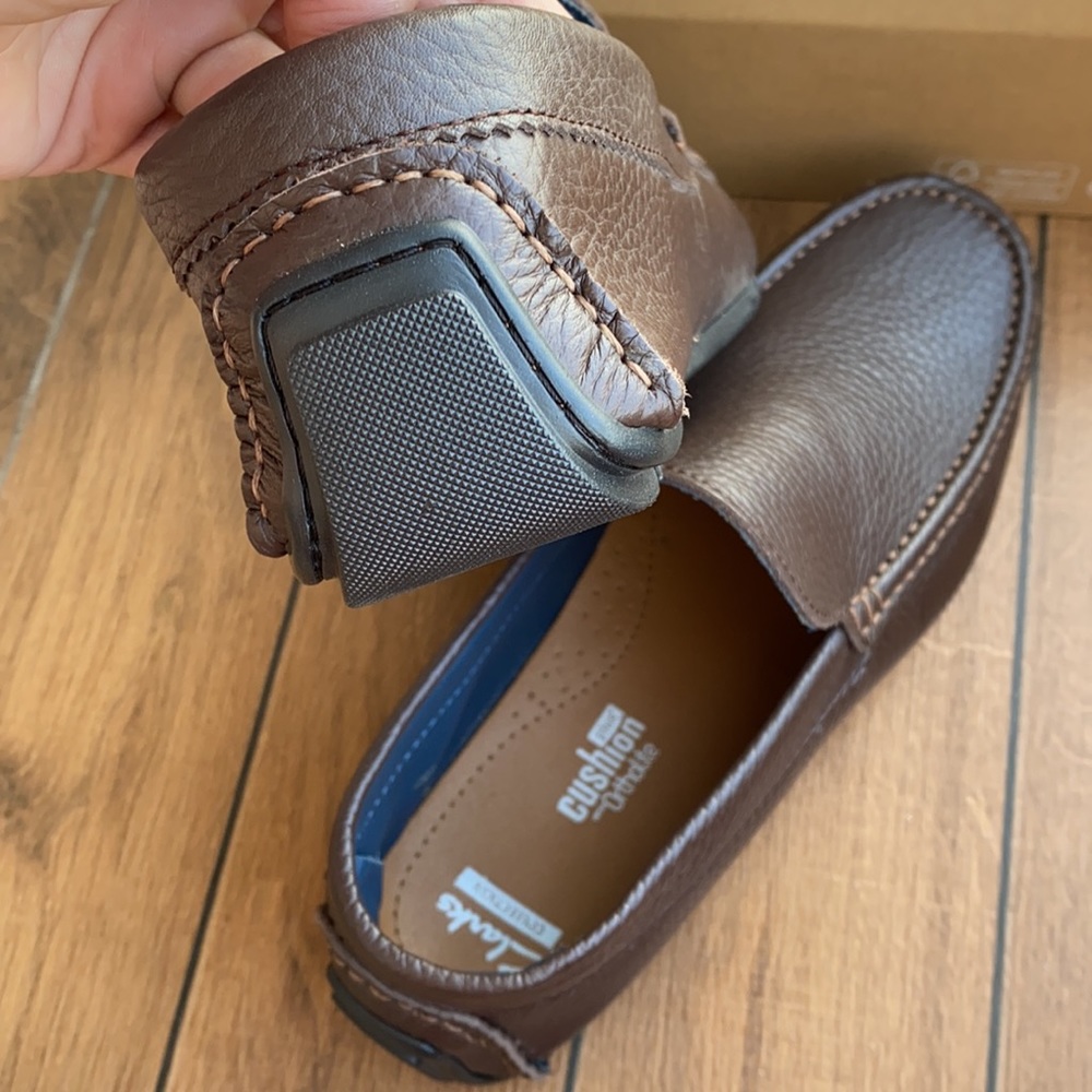 Clarks Men Leather Loafers NEW - Picture 7 of 8